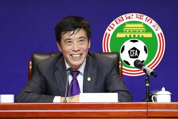 大马丁：世界杯决赛罗梅罗双脚铲姆巴佩我说你敢拿红我会打死你今阿根廷门将马丁内斯日前接受了ESPN采访，并透露了自己在世界杯决赛期间和队友克里斯蒂安-罗梅罗的对话。
